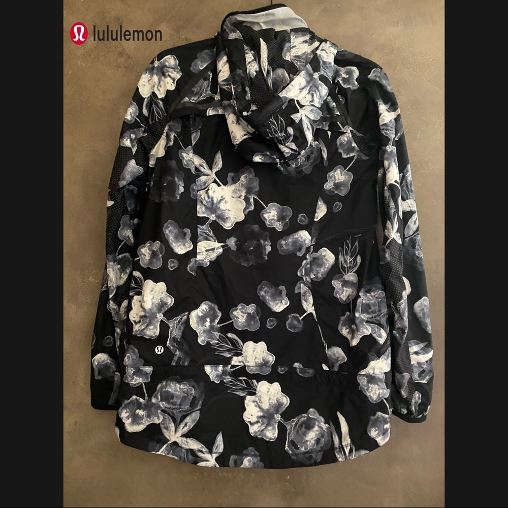 Lululemon Rose Windbreaker with Hood